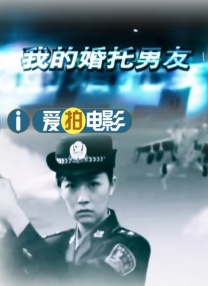 美女被吸乳打扑克